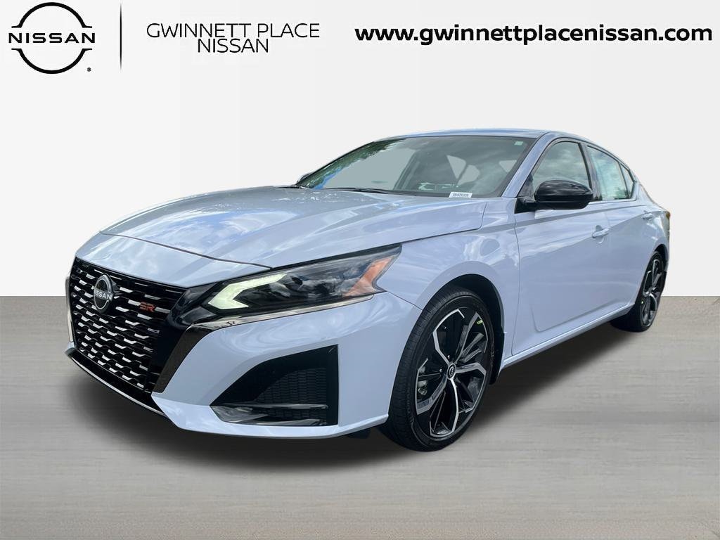 New 2025 Nissan Altima SR Sedan