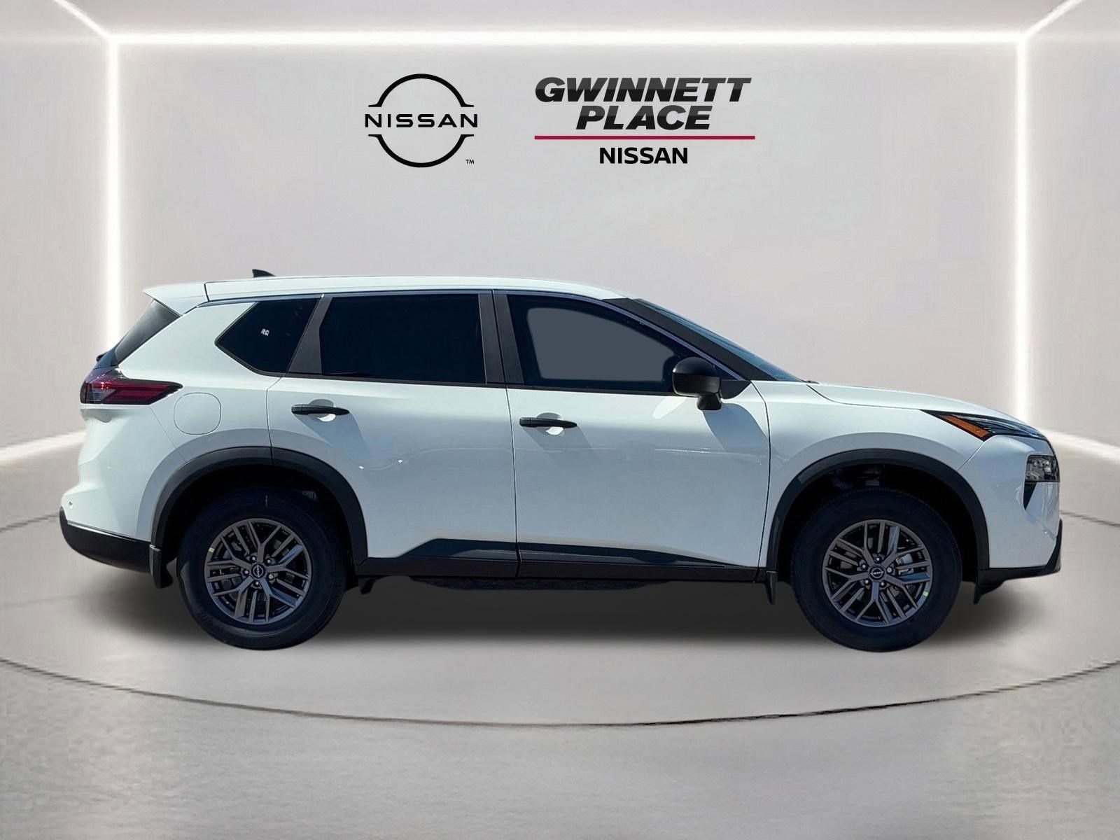 2025 Nissan Rogue S - Photo 6