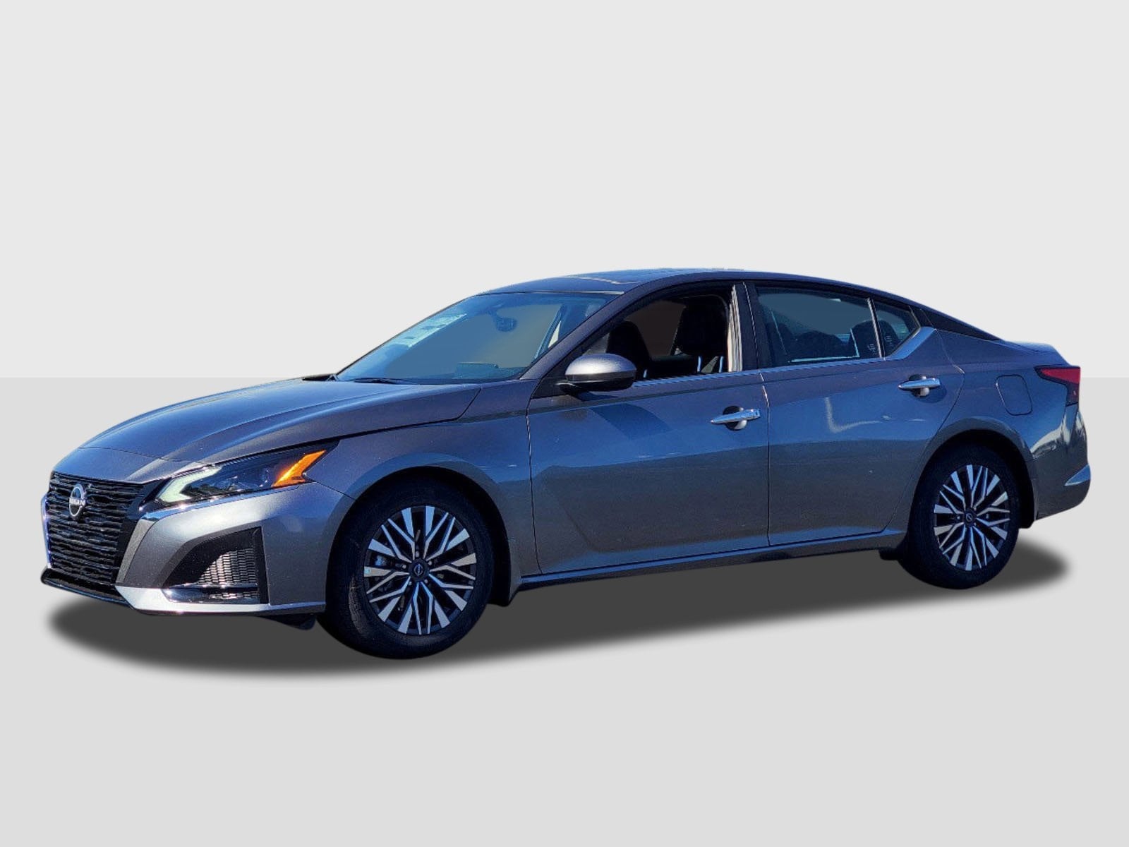 2025 Nissan Altima SV's photo