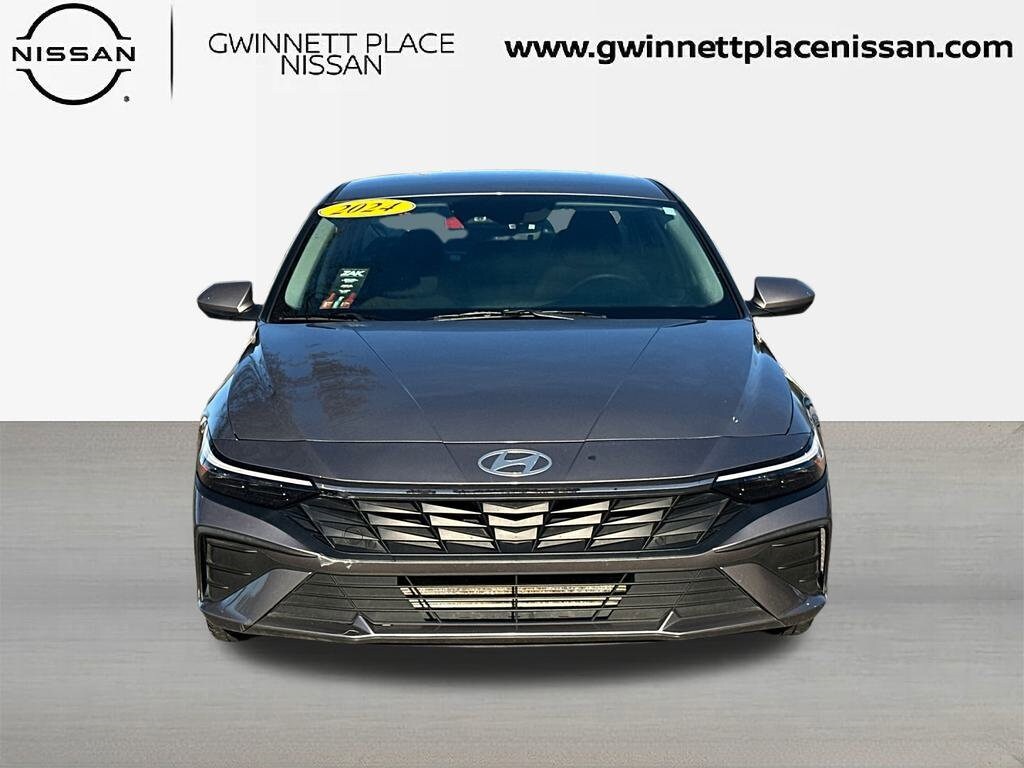 2024 Hyundai Elantra SEL photo 2