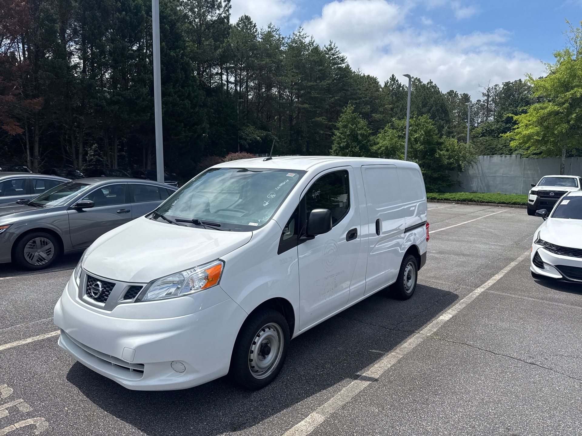 2020 Nissan NV200 S's photo