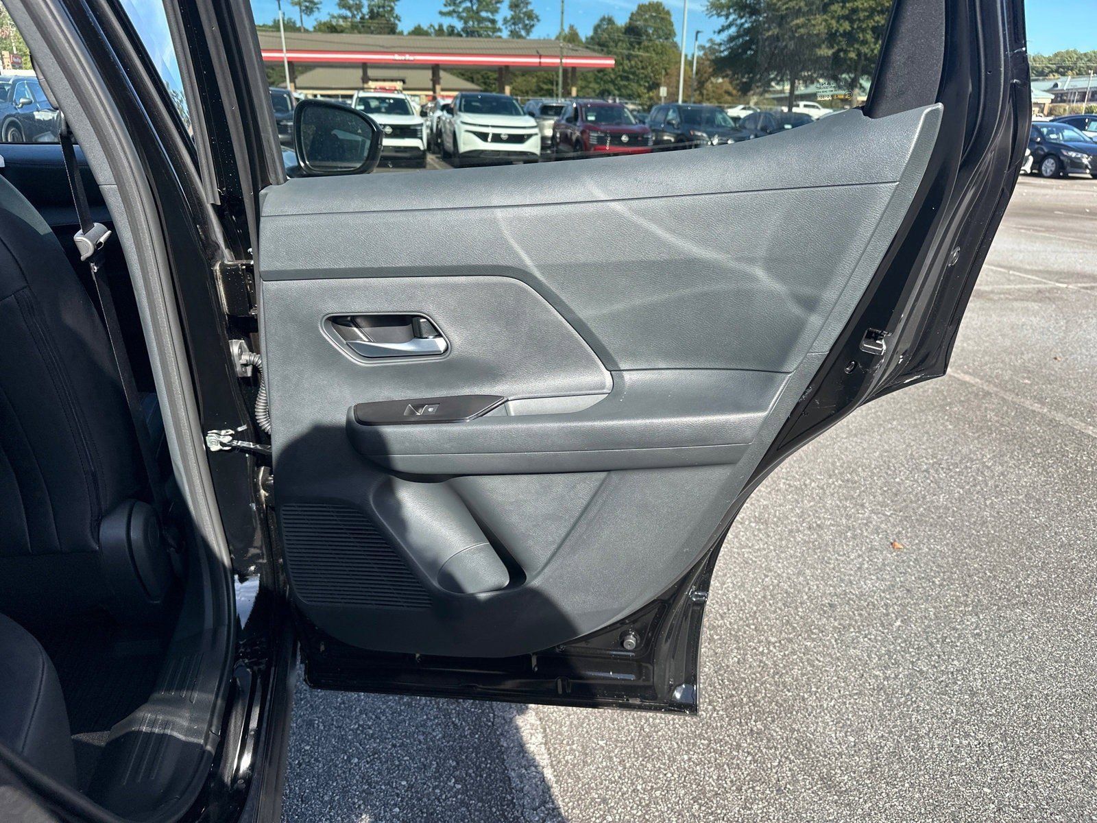 2026 Nissan KICKS SR - Photo 16
