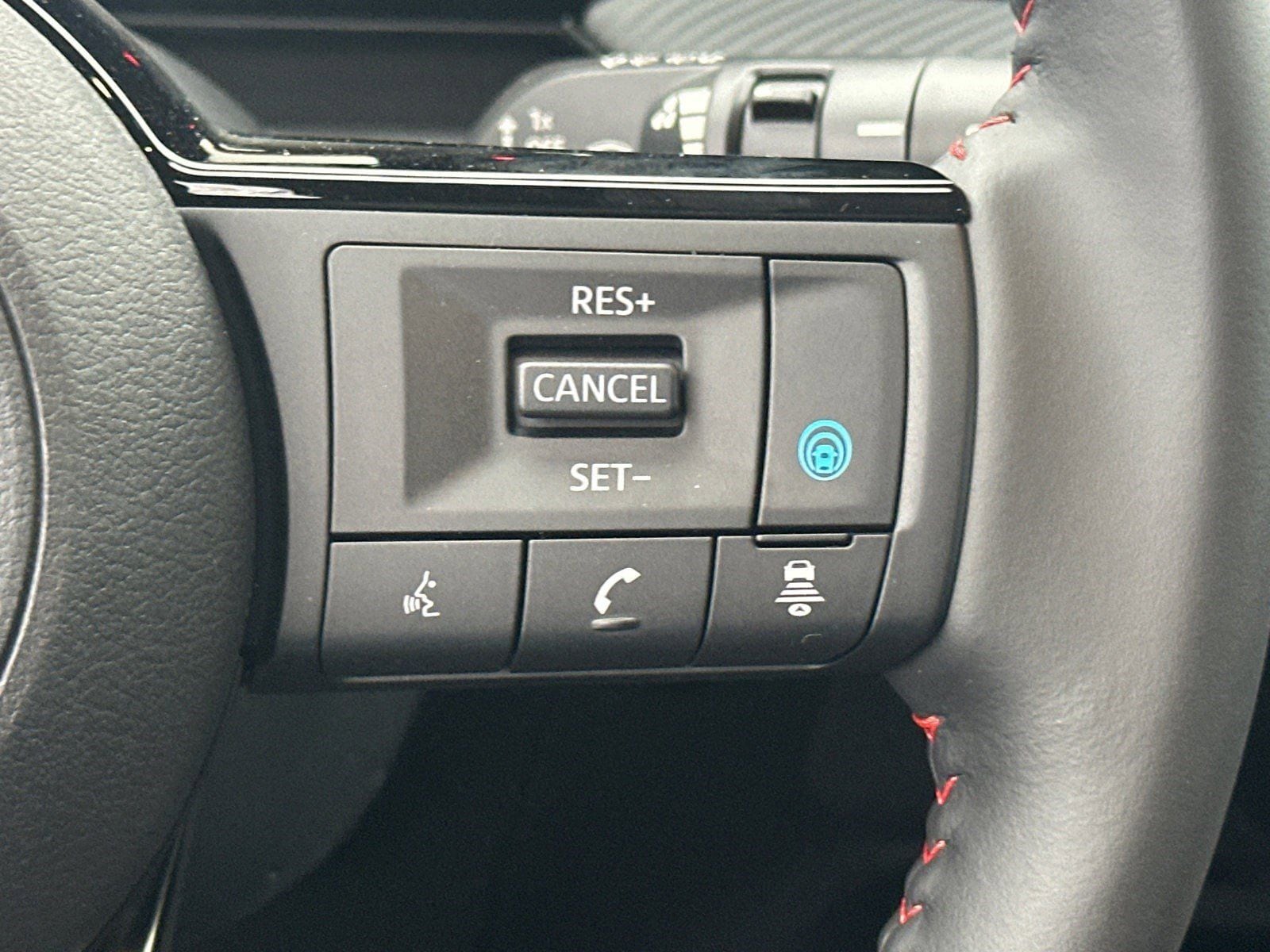 2026 Nissan KICKS SR - Photo 25