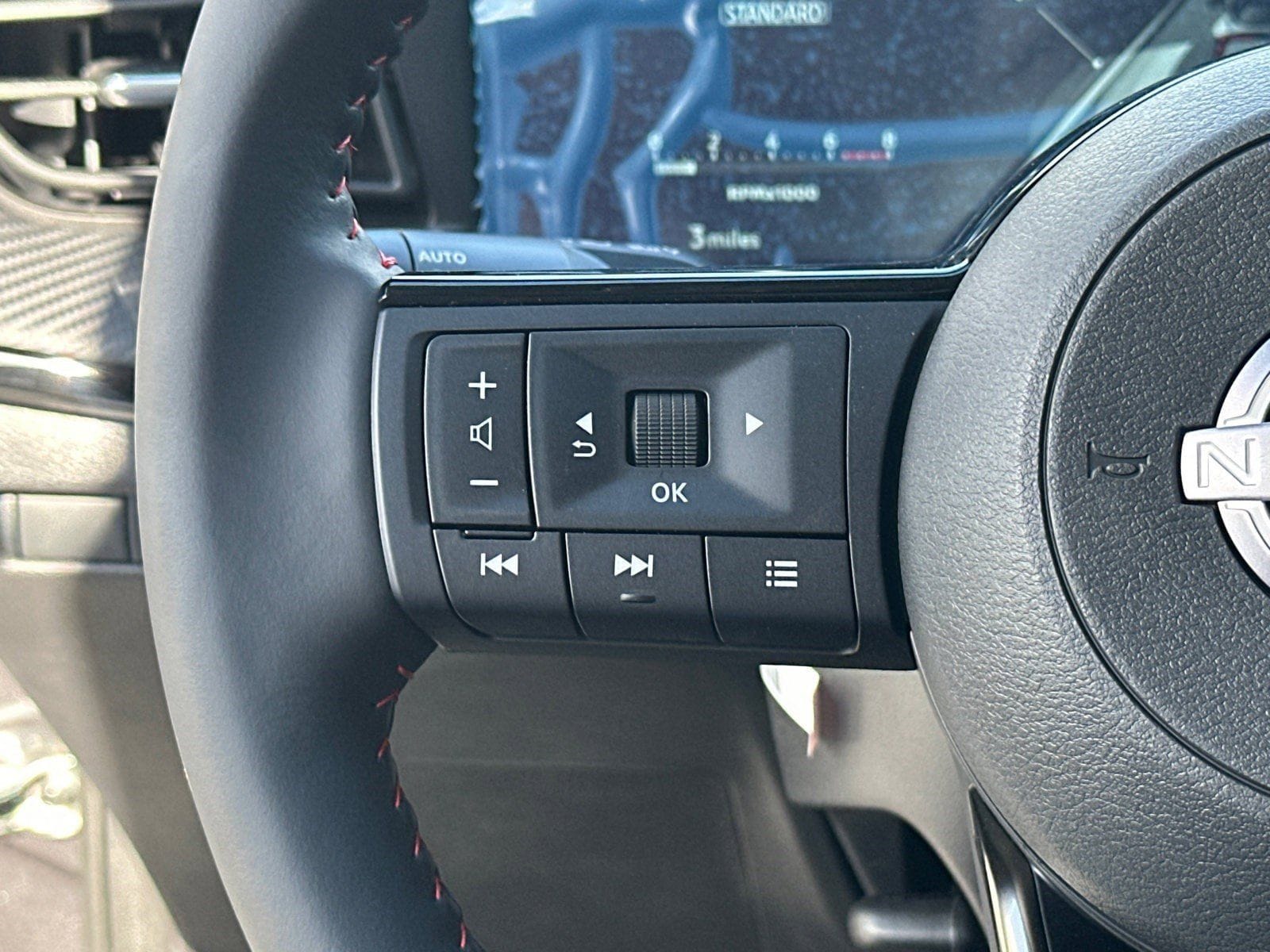 2026 Nissan KICKS SR - Photo 24