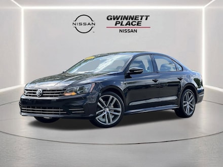2018 Volkswagen Passat 2.0T R-Line Sedan