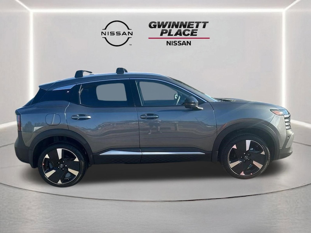 New 2026 Nissan Kicks SR SUV