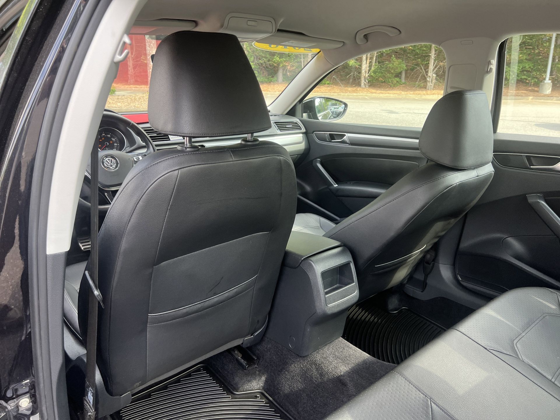 2018 Volkswagen Passat R-Line - Photo 18