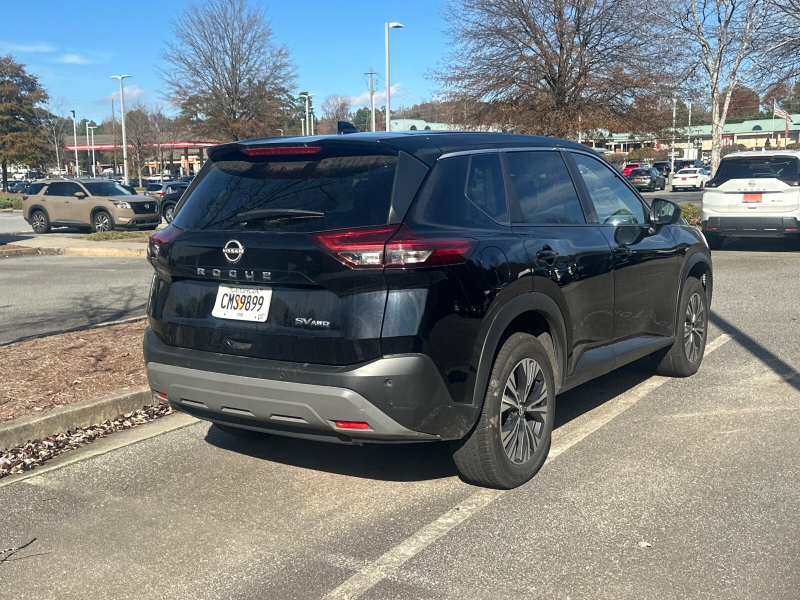 2023 Nissan Rogue SV photo 2
