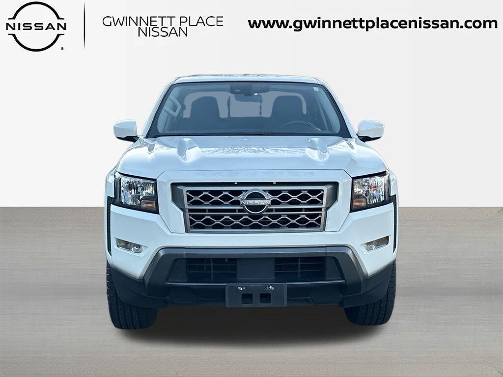 2022 Nissan Frontier SV photo 2