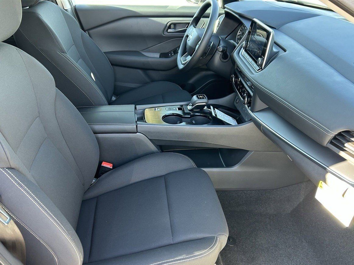 2026 Nissan Rogue S - Photo 12