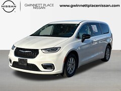 2024 Chrysler Pacifica Touring L Van Passenger Van