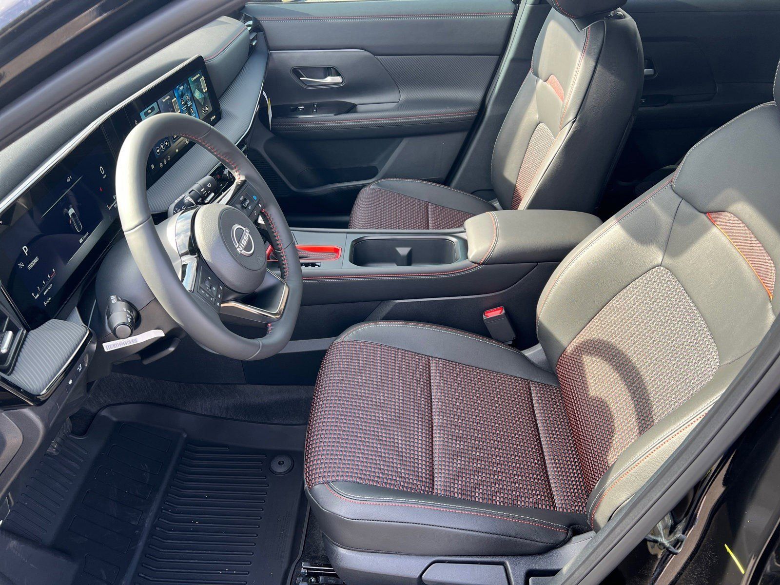 2026 Nissan KICKS SR - Photo 9