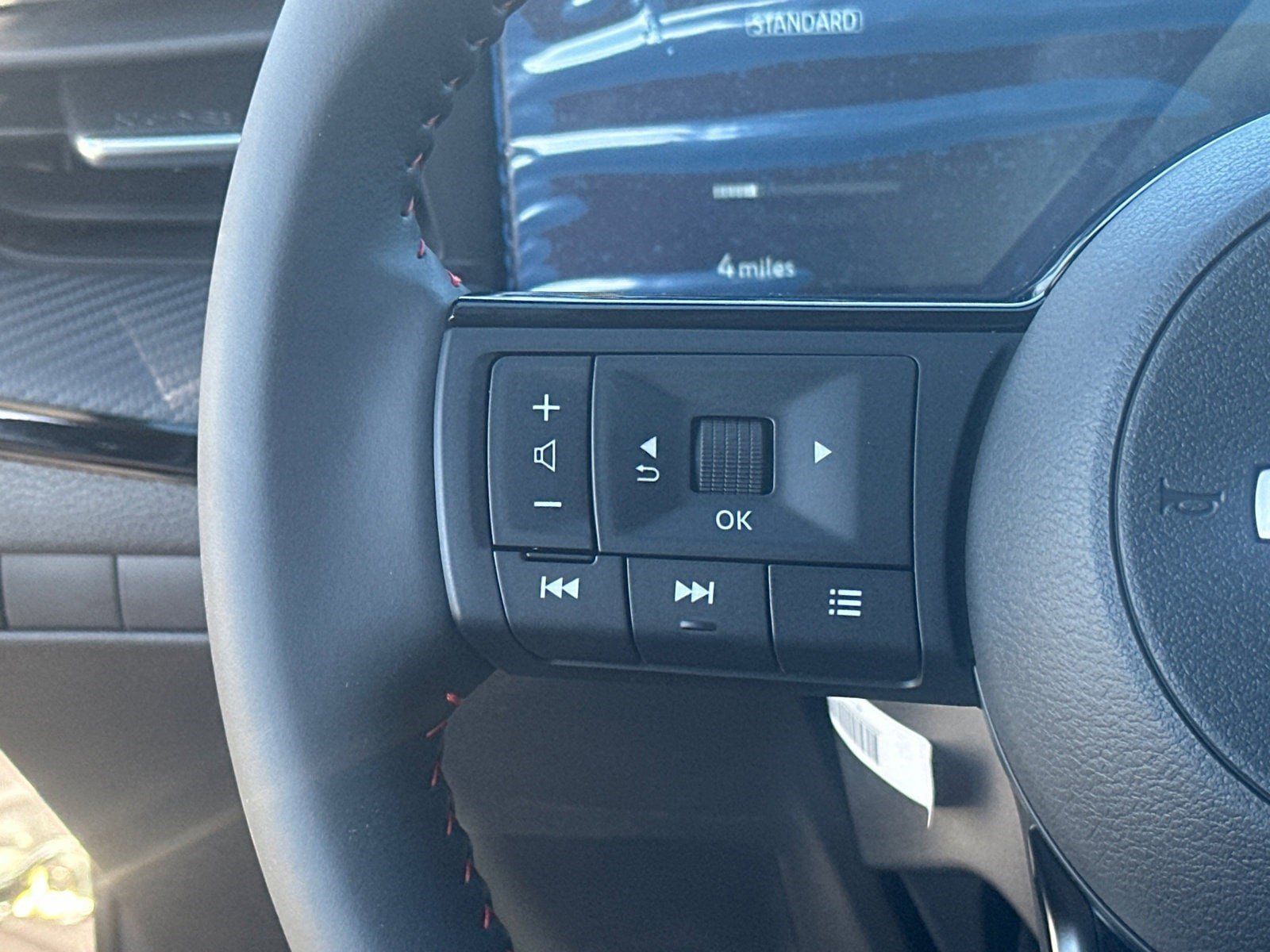 2026 Nissan KICKS SR - Photo 24