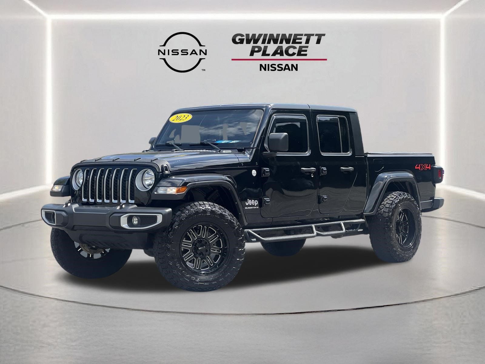 2023 Jeep Gladiator Overland's photo