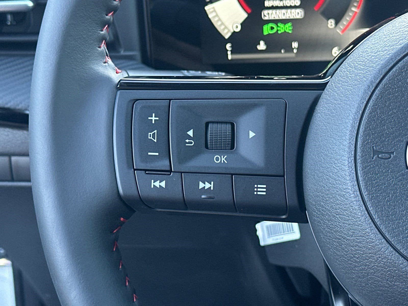 2026 Nissan KICKS SR - Photo 24