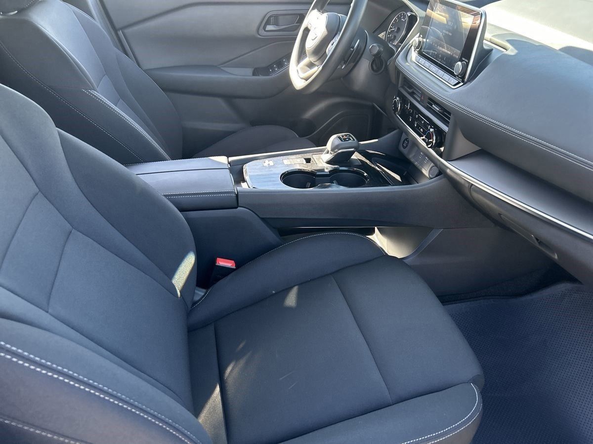 2025 Nissan Rogue S - Photo 11