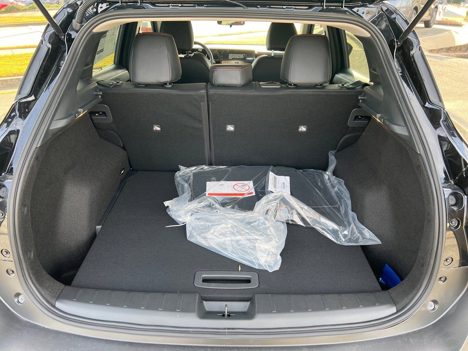2026 Nissan KICKS SR - Photo 18