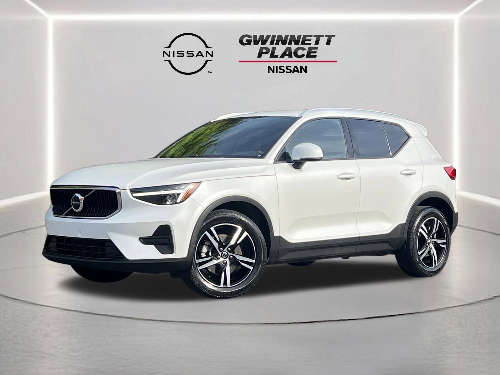 2023 Volvo XC40