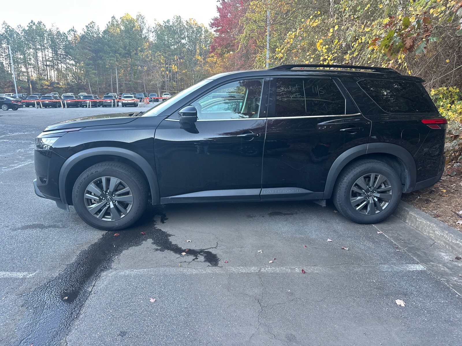 2024 Nissan Pathfinder SV photo 3