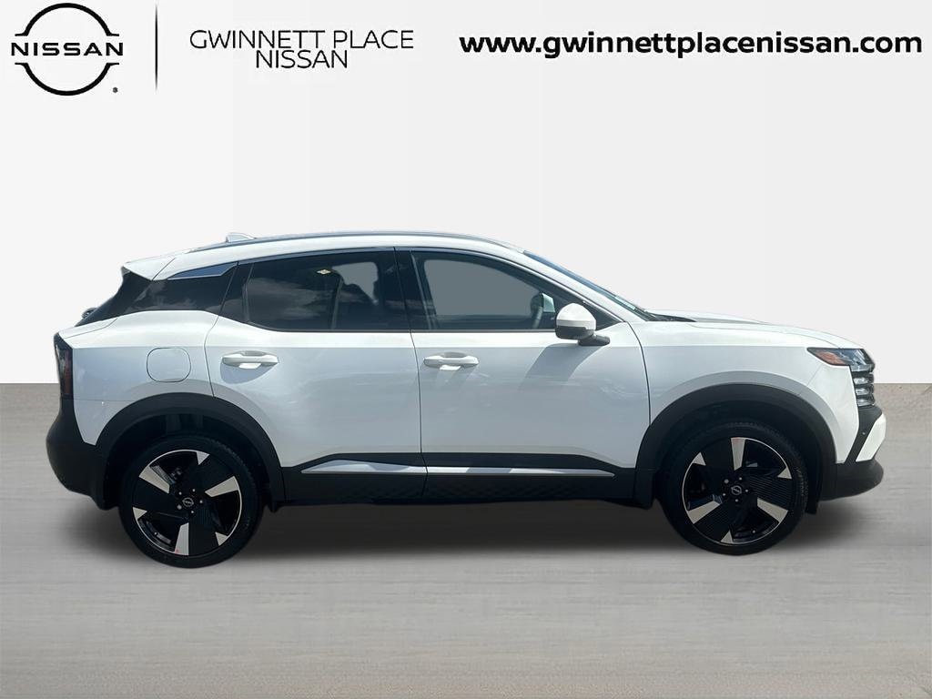 New 2025 Nissan Kicks SR SUV