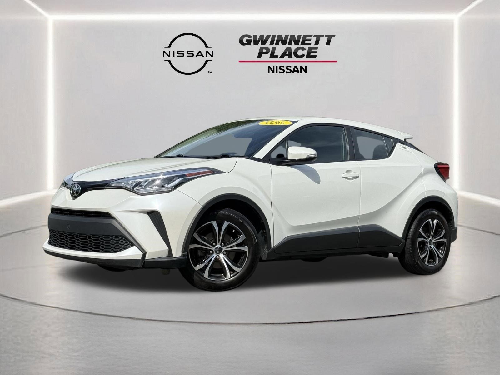 2021 Toyota C-HR LE's photo