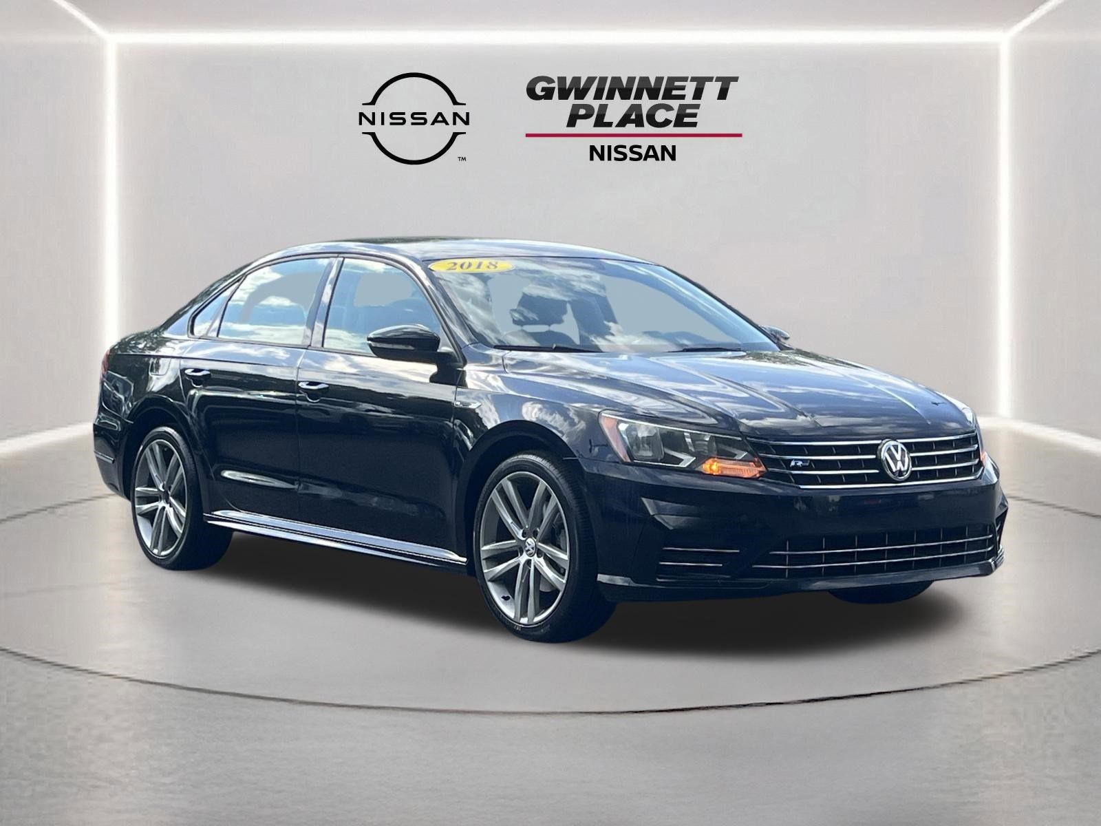 2018 Volkswagen Passat R-Line - Photo 26