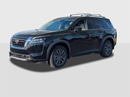 2025 Nissan Pathfinder SL SUV
