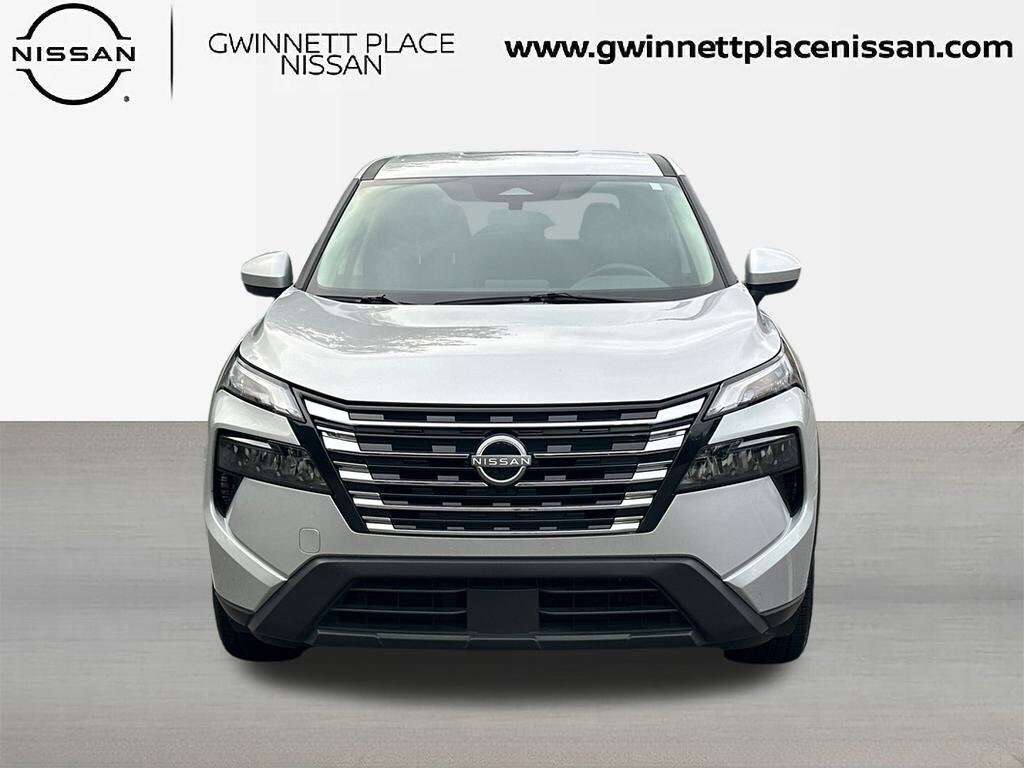 2025 Nissan Rogue SV photo 2