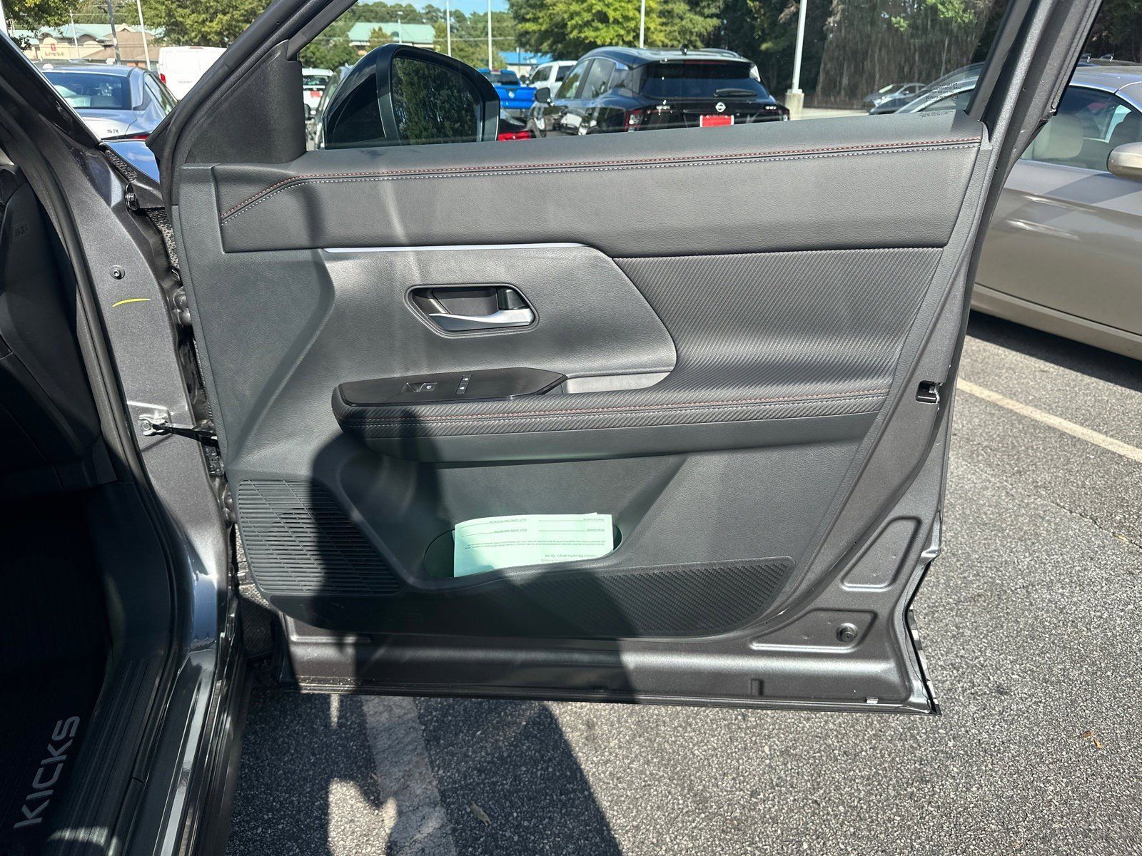 2026 Nissan KICKS SR - Photo 14