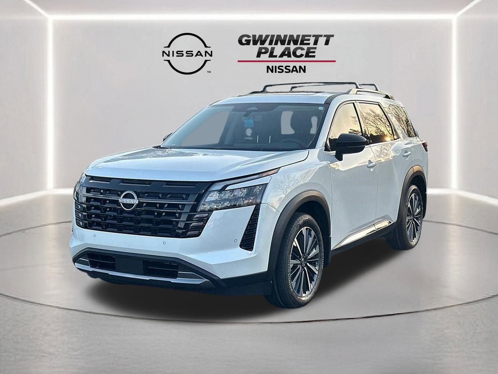 2026 Nissan Pathfinder Platinum 2WD's photo