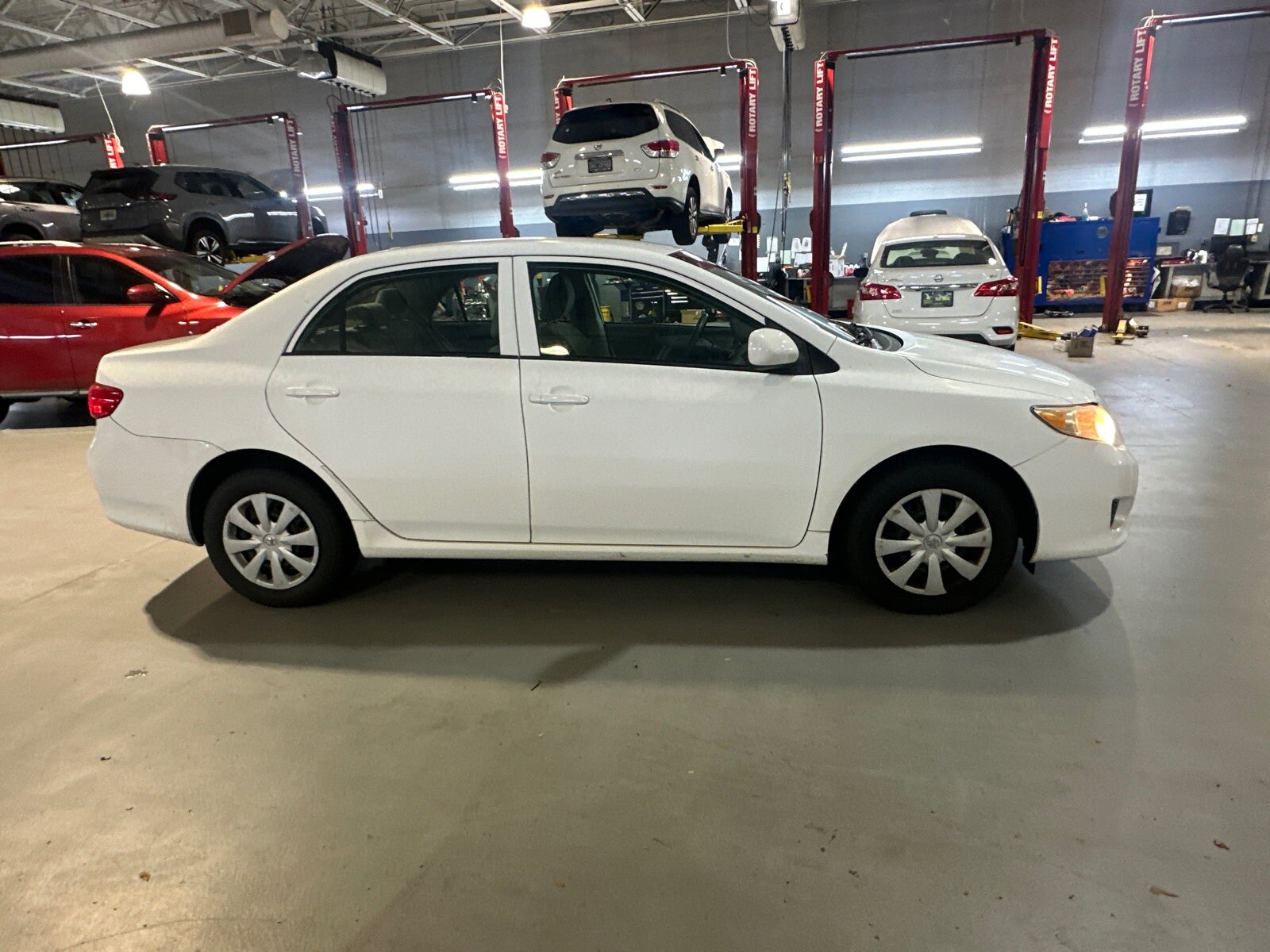 2010 Toyota Corolla photo 3