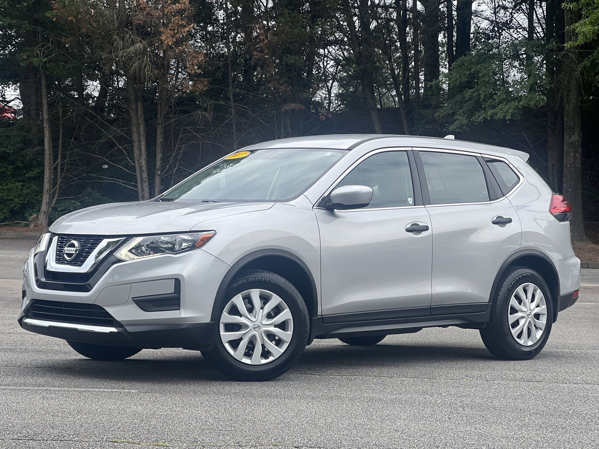 2017 Nissan Rogue S FWD's photo