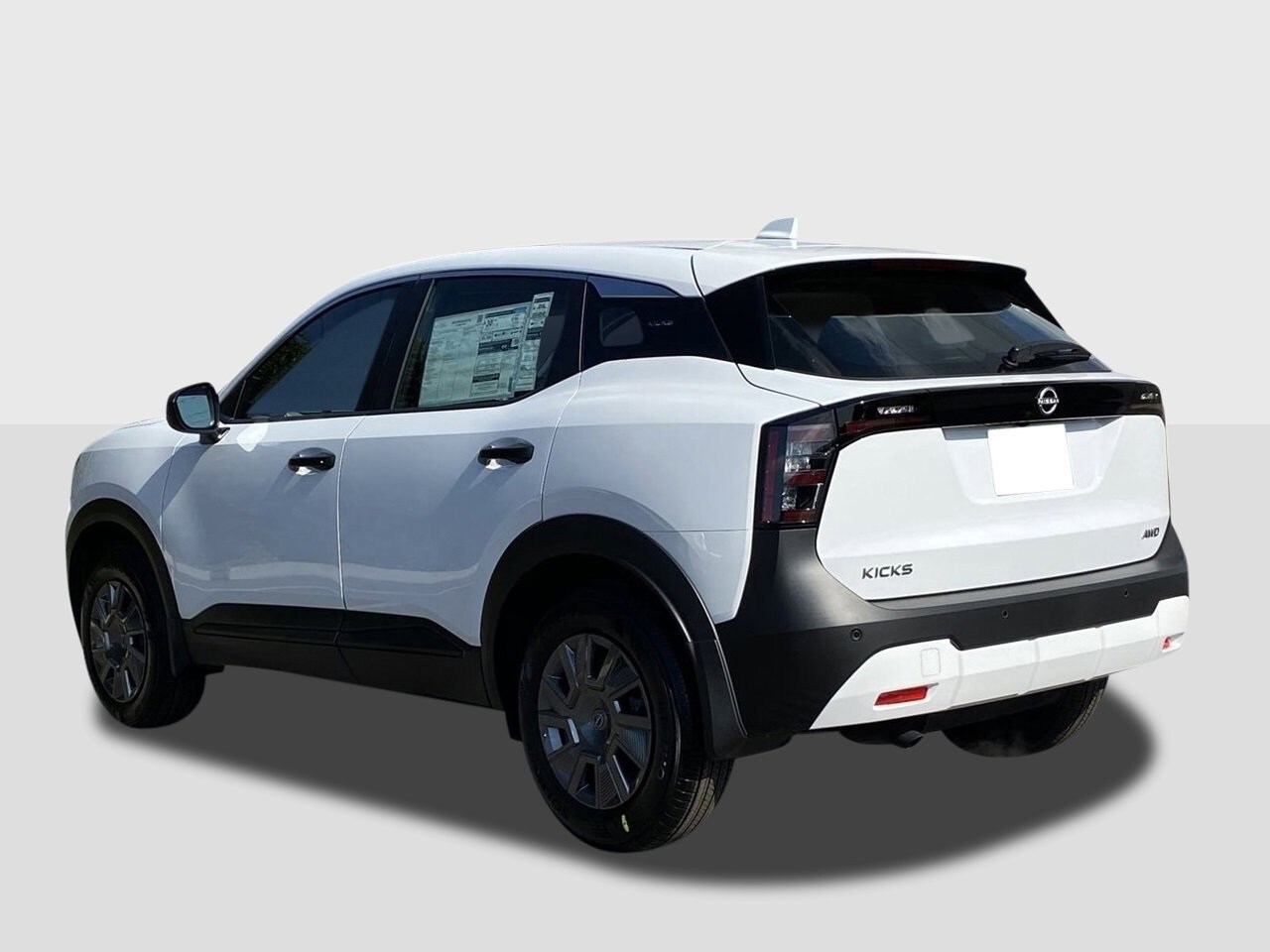 2025 Nissan Kicks S photo 2