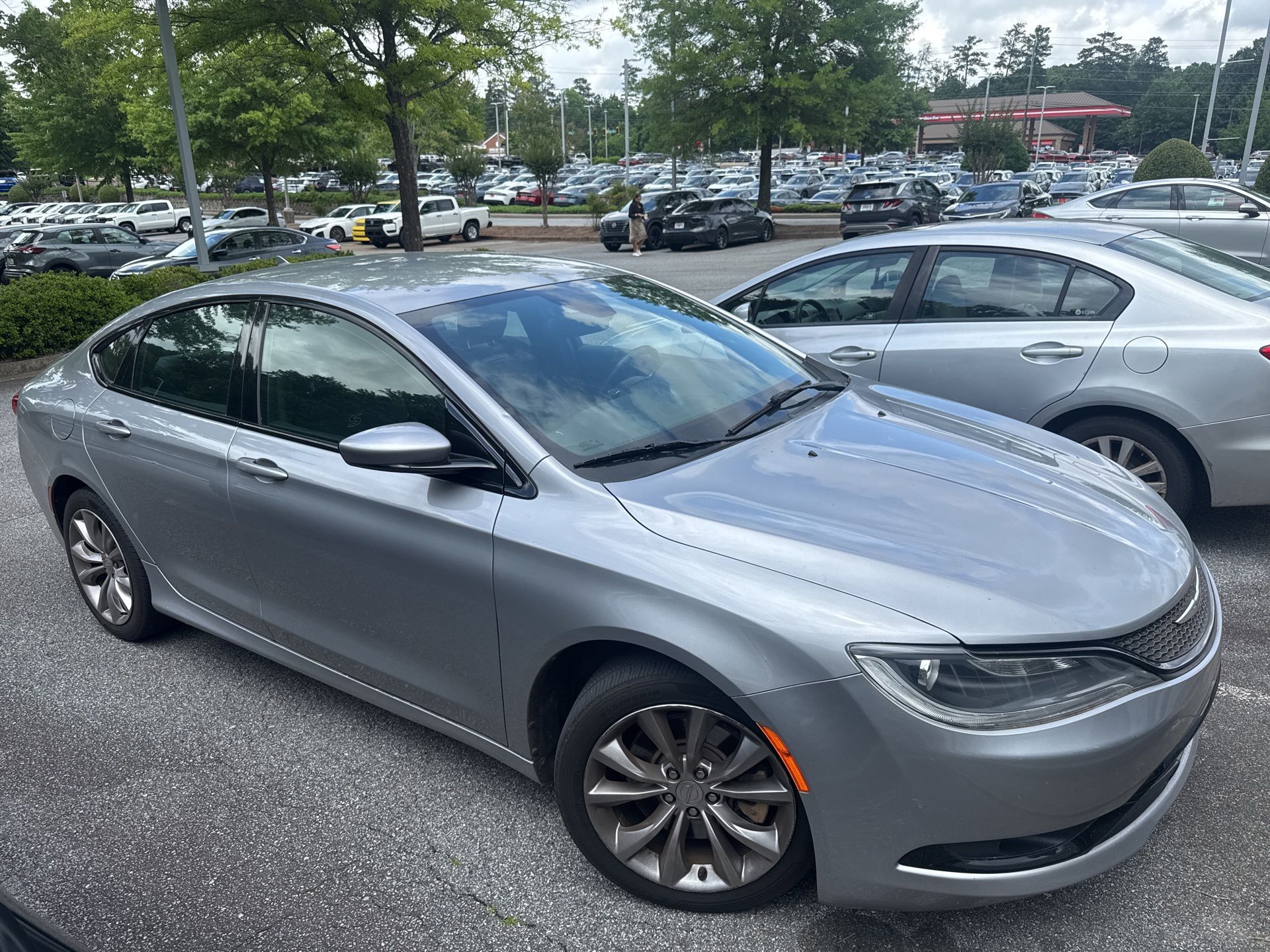 2015 Chrysler 200 S's photo