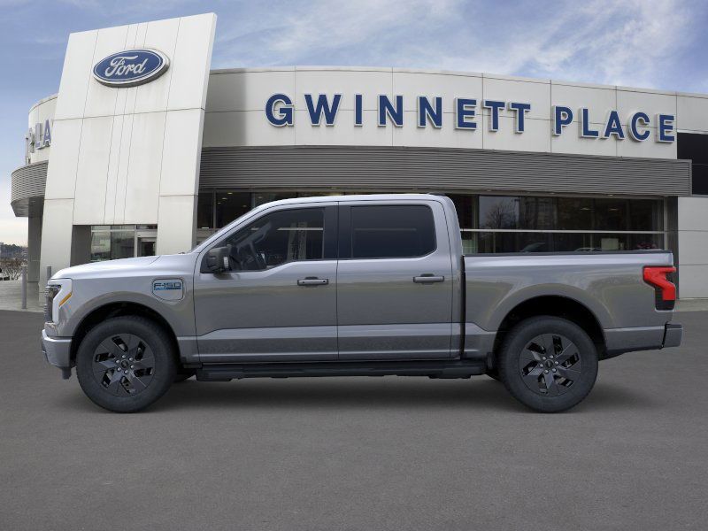 2025 Ford F-150 Lightning XLT photo 2