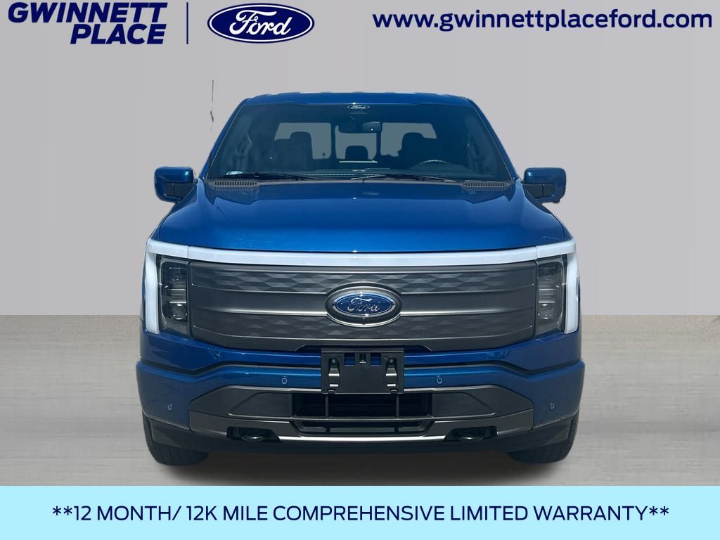 2022 Ford F-150 Lightning Lariat photo 2