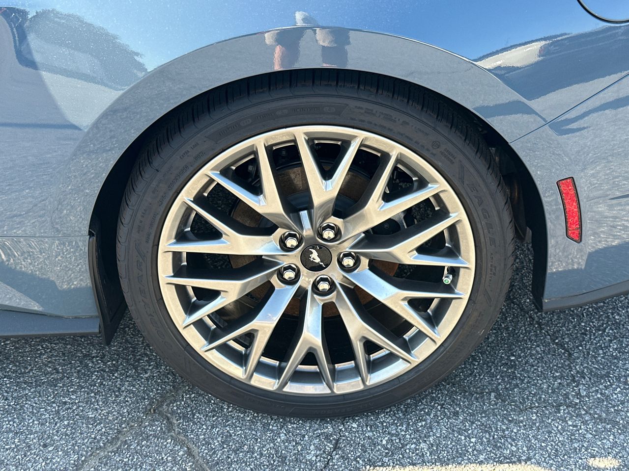 2025 Ford Mustang EcoBoost Premium Fastback - Photo 18