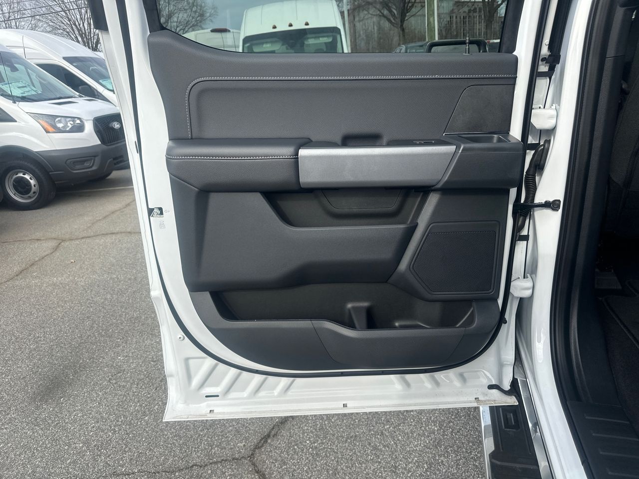 2025 Ford F-150 XLT - Photo 21