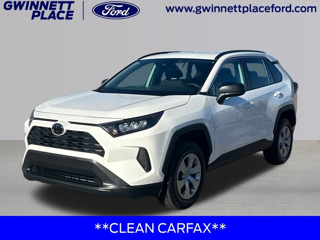 2019 Toyota RAV4 LE's photo