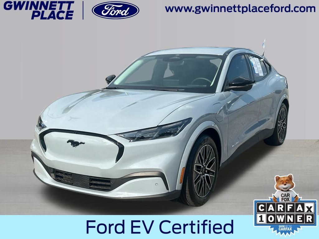 2025 Ford Mustang-Mach-e Premium's photo