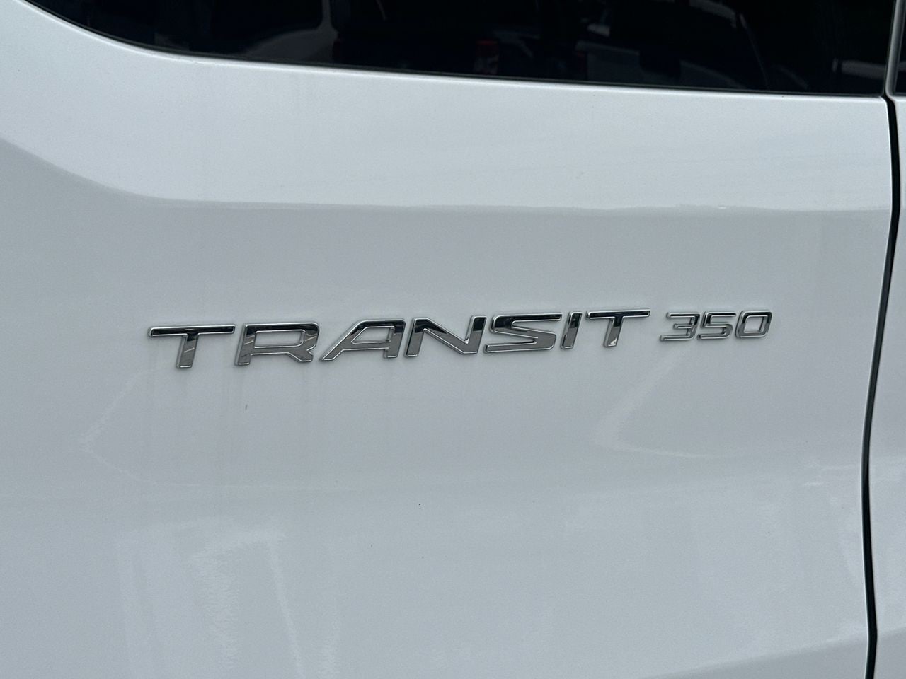2025 Ford Transit Passenger Van XLT - Photo 31