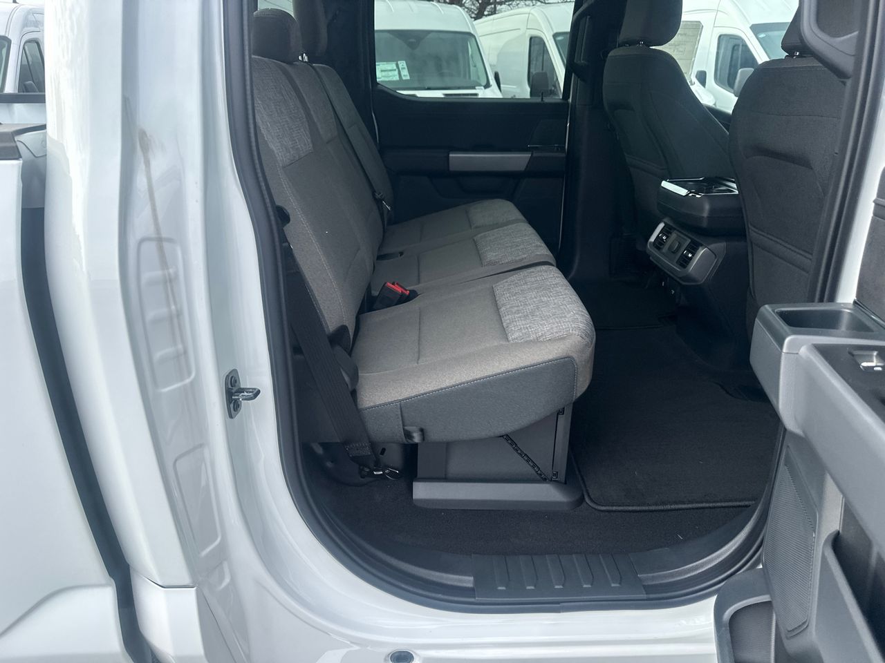 2025 Ford F-150 XLT - Photo 15