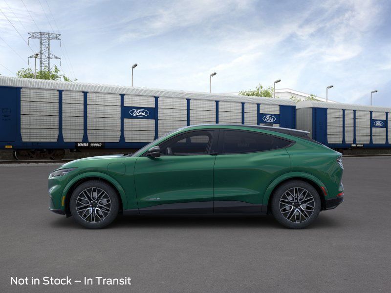 2025 Ford Mustang Mach-E Premium photo 3
