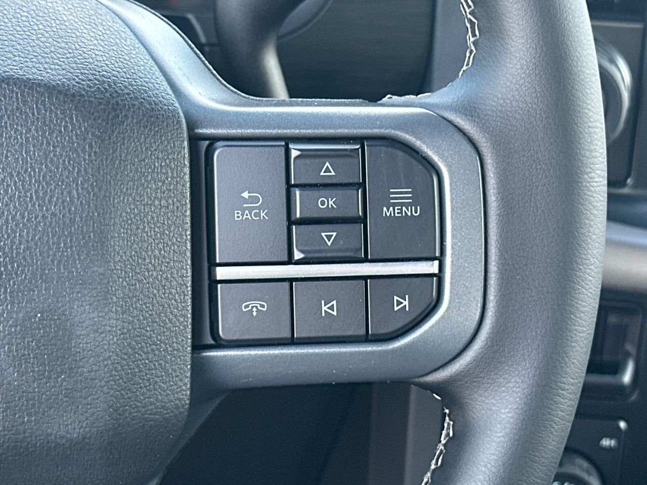 2025 Ford F-150 XLT - Photo 25