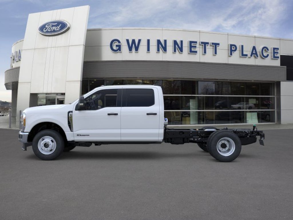 New 2026 Ford F-350 Chassis Truck Crew Cab