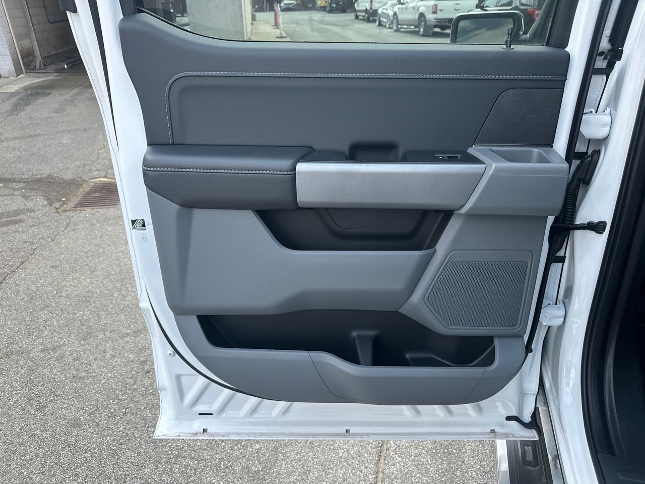 2025 Ford F-150 XLT - Photo 21