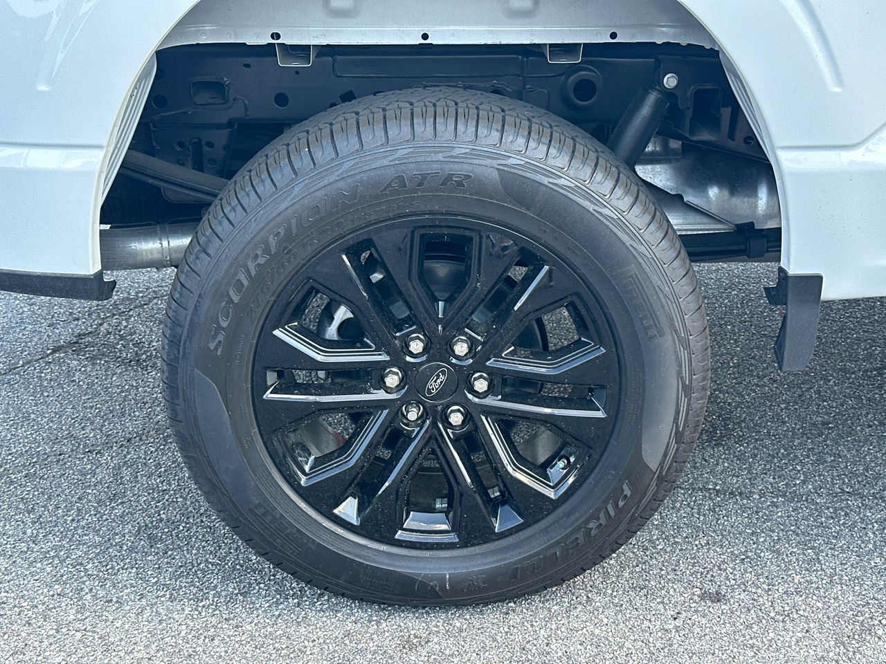 2025 Ford F-150 XLT - Photo 17