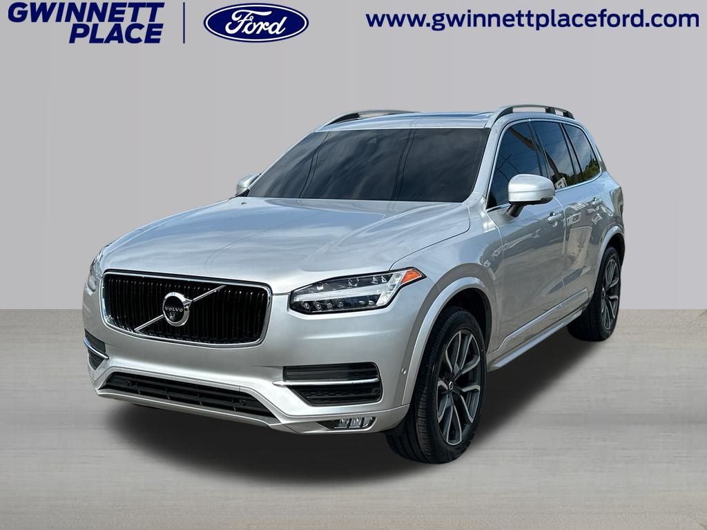 2018 Volvo XC90 T5 AWD Momentum's photo