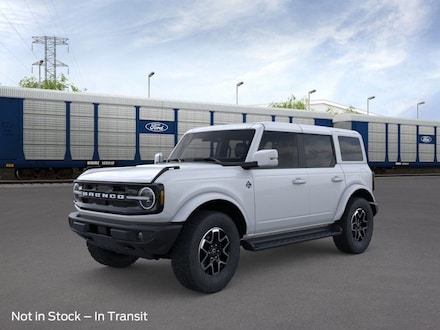 2025 Ford Bronco Outer Banks SUV
