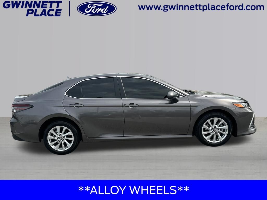 View vehicle photo 4